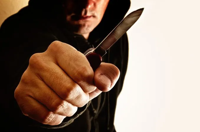 UK crypto trader says almost $800,000 lost in knife attack as wrench attacks proliferate