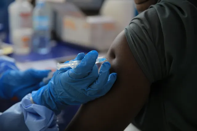 Nigeria confirms an Ebola case in Abuja as a woman arriving from Uganda tests positive