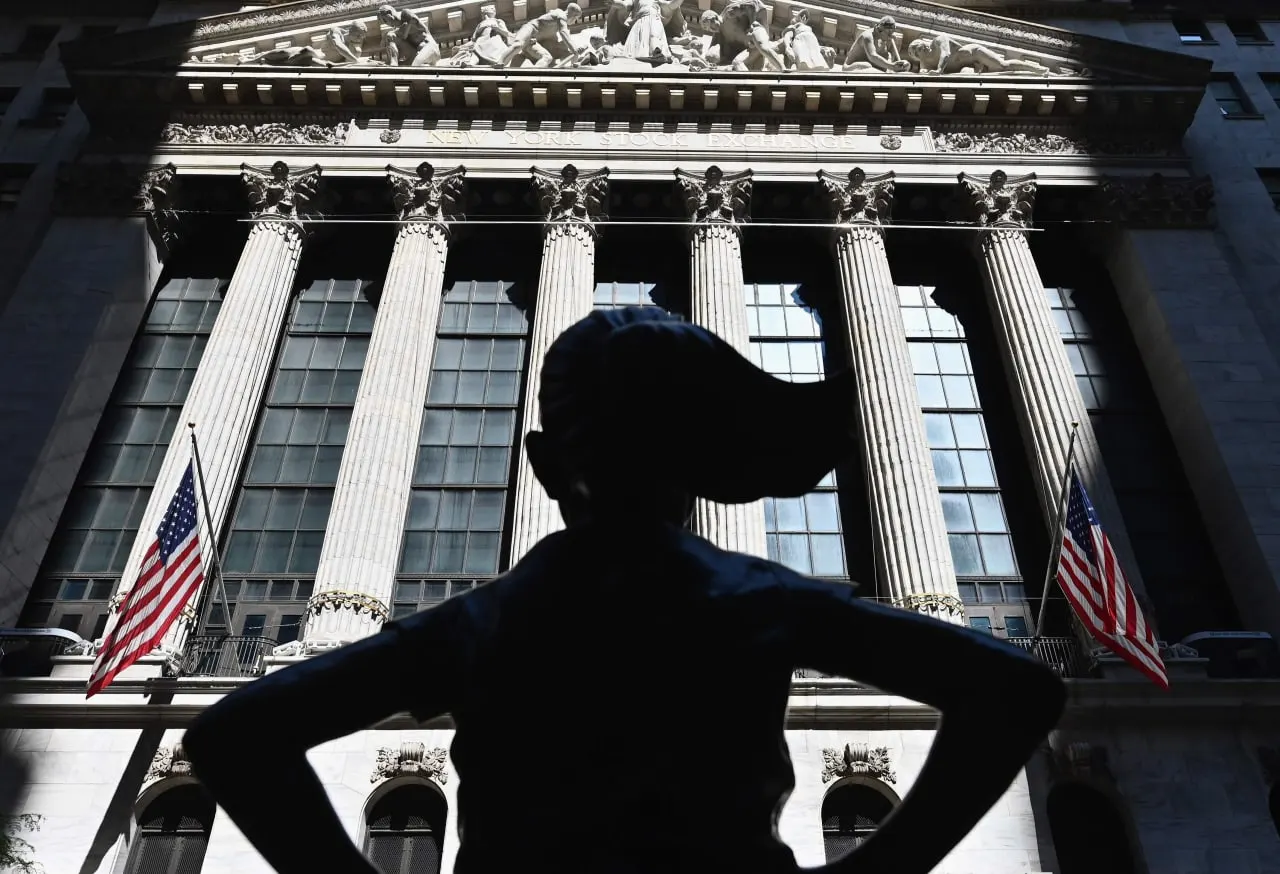 CoreWeave sparks worry about broader credit-market stress as its bonds tumble