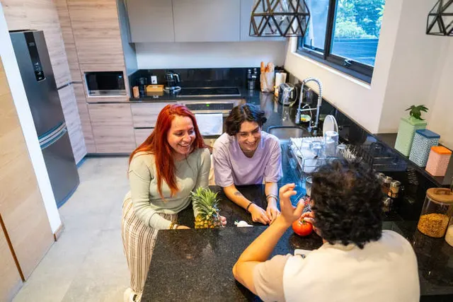 Gen Z renters are the only group more likely to feel successful by investing than buying a house