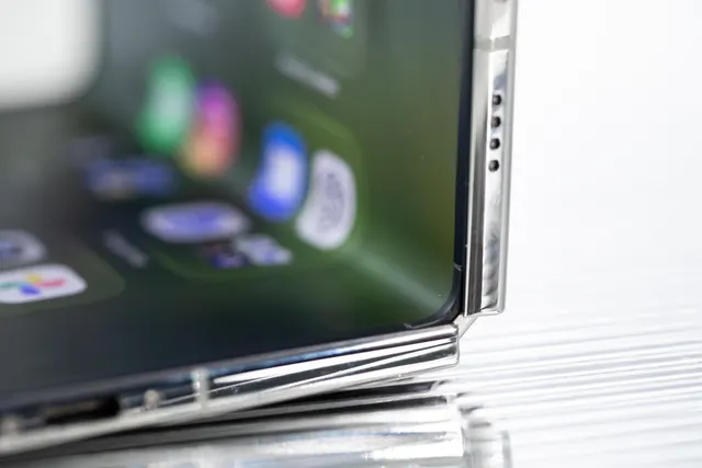 Apple says it only has ‘limited’ iPhone Duo units for in-store sales