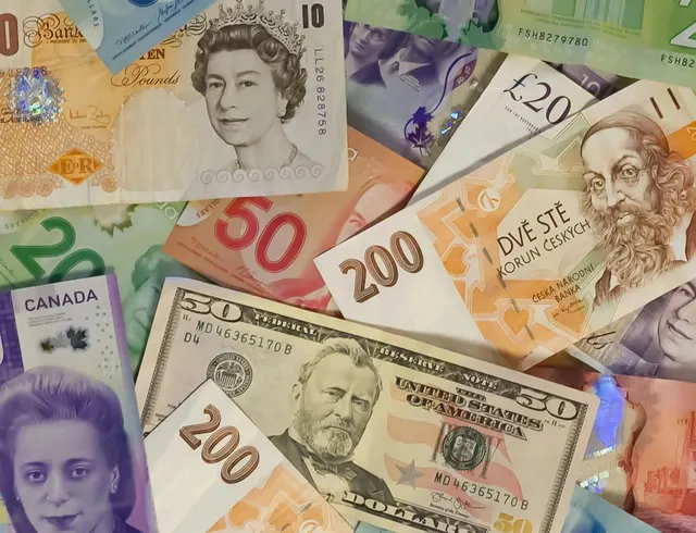 OKX Money lets users save, earn 10% yield and spend dollar stablecoins in one app