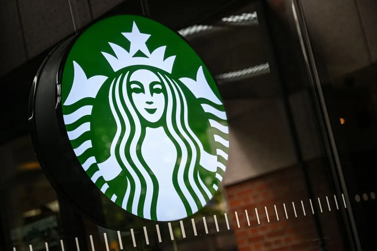 Feel like a pumpkin-spice burrito? Analysts try to wrap their heads around a possible Starbucks-Chipotle tie-up.