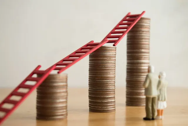 How to provide guaranteed retirement income while paying no commissions