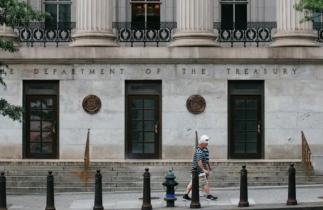 U.S. scraps proposed $10,000 reporting rule for for crypto sent to private wallets