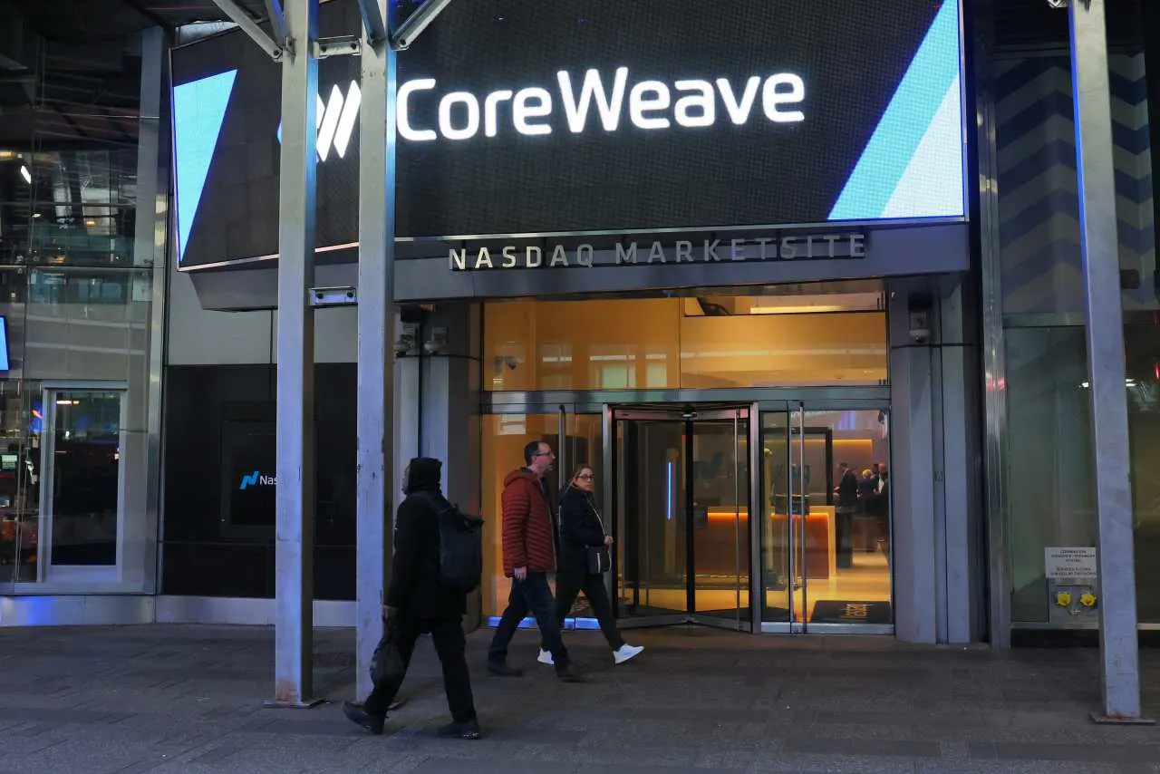CoreWeave investors are feeling spooked, as the company’s stock and bonds see fresh pressure