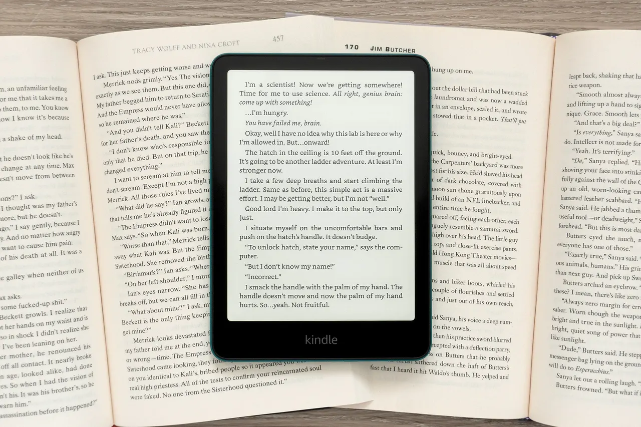 Amazon’s last-gen Kindle Paperwhite is 30 percent off