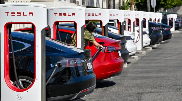 Tesla will now let you drive off mid-charge if there’s an emergency
