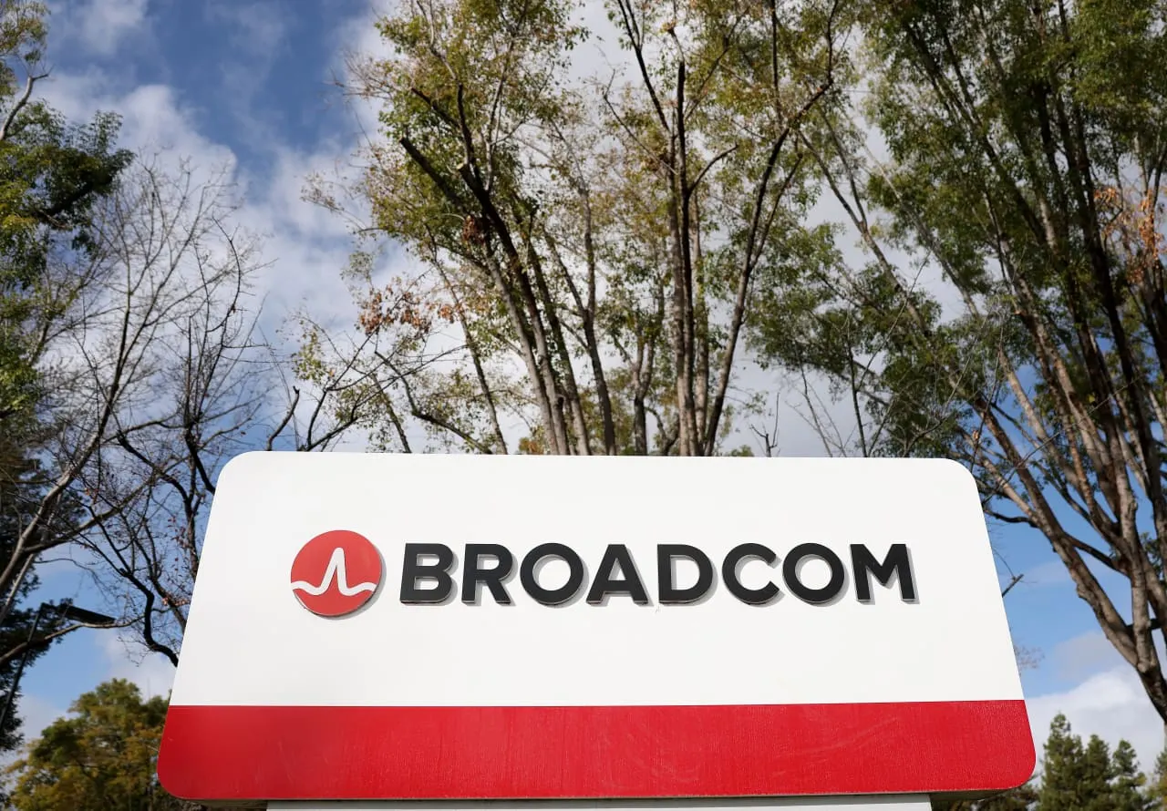 How Broadcom’s stock can surge and overcome ‘the biggest dislocation in the market’