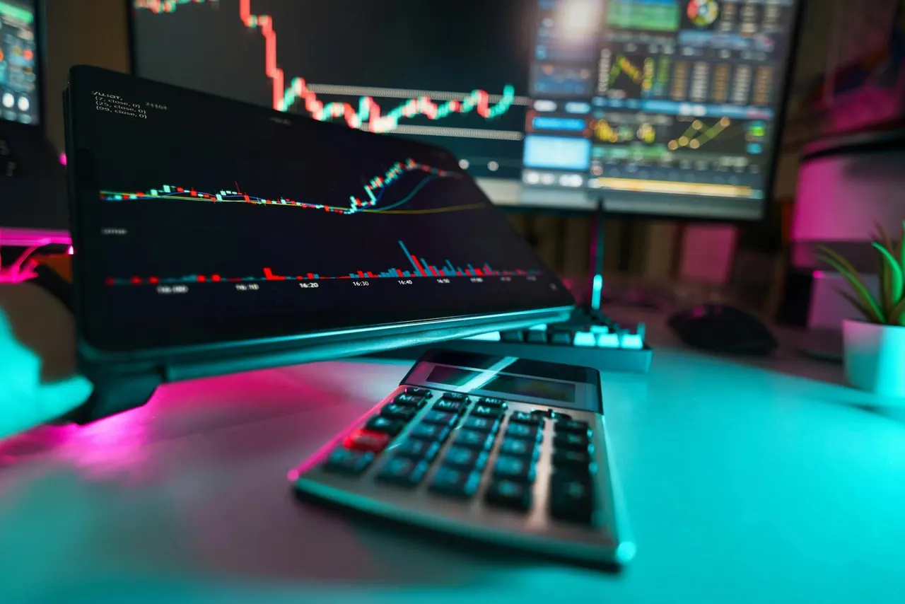 Traders aren't panicking yet despite cooling crypto sentiment