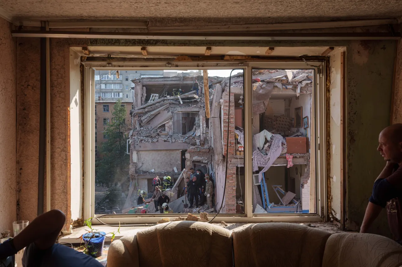 Strike on Ukrainian public bus leaves 30 dead as blackouts worsen in Kyiv