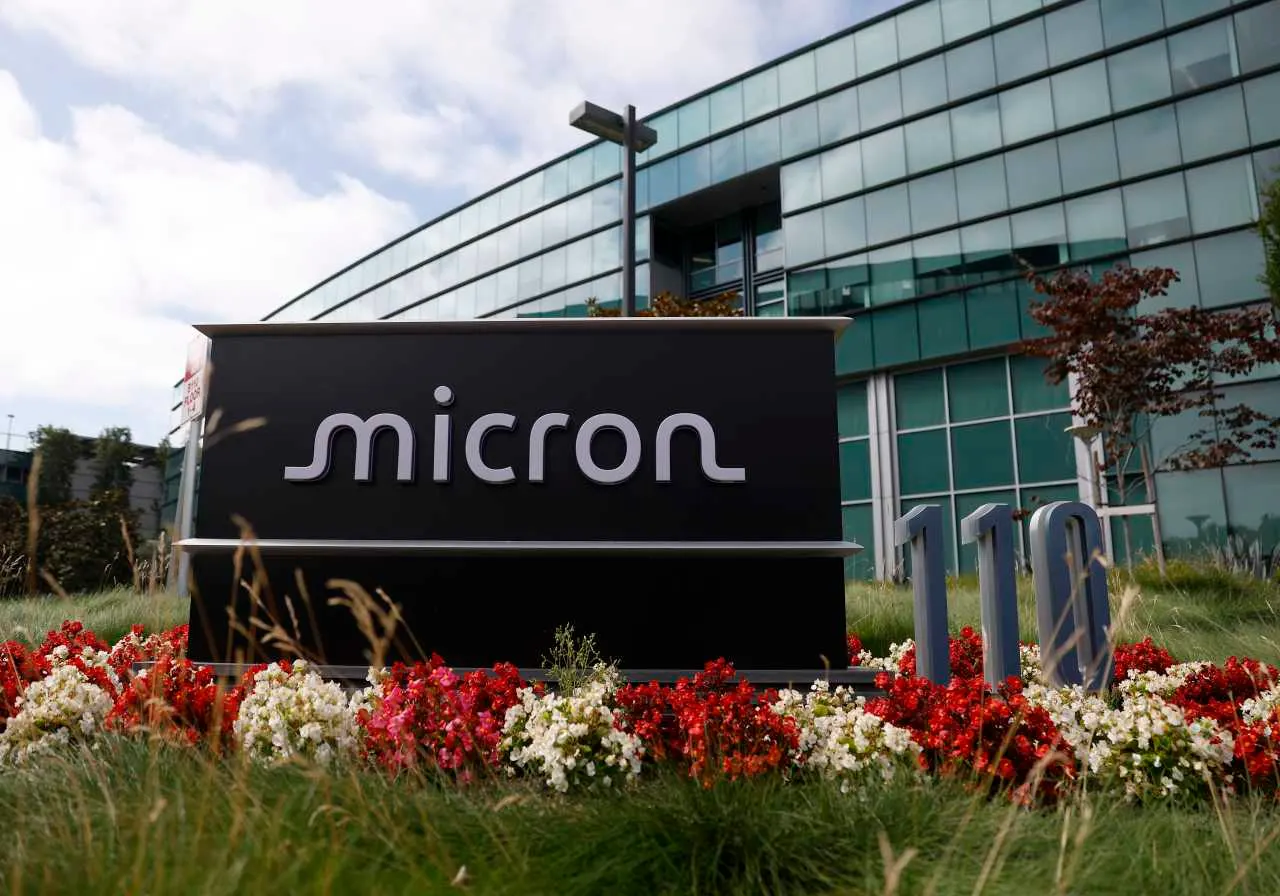 Micron makes a statement with the latest clue about its cash windfall