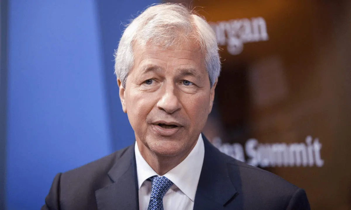 Jamie Dimon Hated Bitcoin: JPMorgan Now Expects BTC to Beat Stocks and Gold