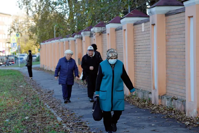 Did Russia play by the rules in reporting lab worker's death?