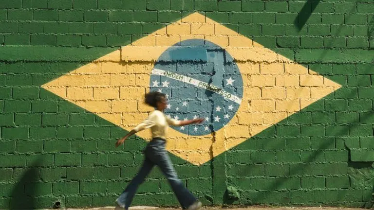 The Betting Probe Behind Flávio Bolsonaro’s Escape From Brazil