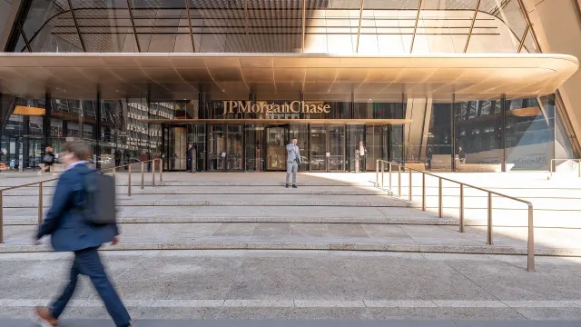 JPMorgan Bitcoin Forecast Gives BTC a Major Edge Over US Stocks
