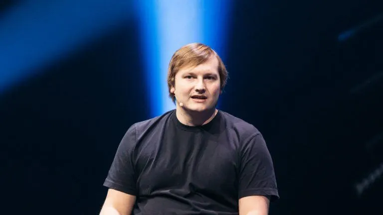 Aave Founder Warns EU MiCA Review Could Restrict DeFi Access