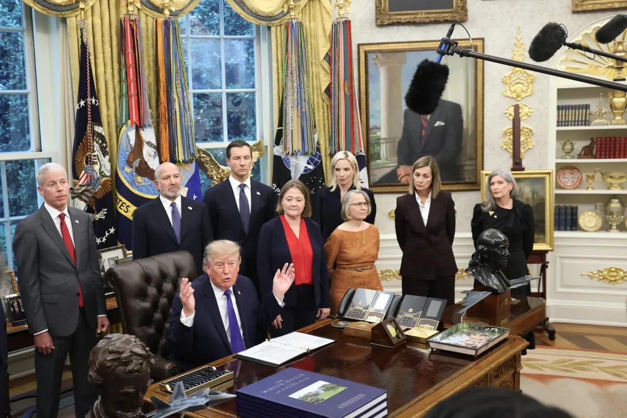 Trump touts economic wins in battleground states — like a $54 billion Alaskan pipeline — as the midterms draw closer