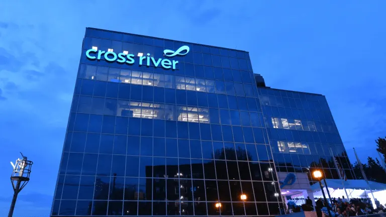 Cross River Bank Brings Ripple’s RLUSD Into Traditional Banking