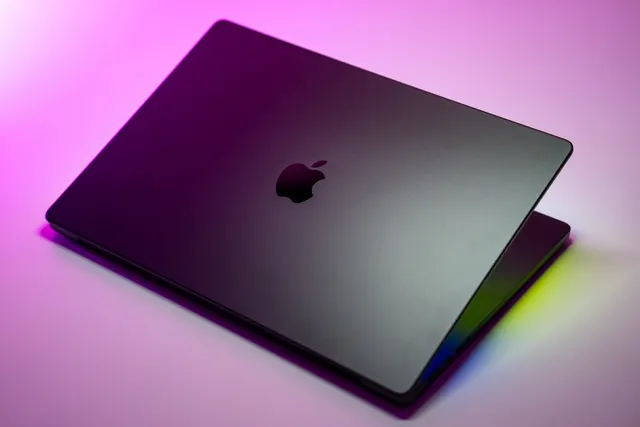 Touchscreen MacBook live blog: On the ground at Apple’s launch event