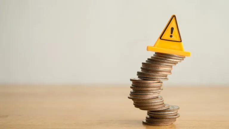 Experts Warn of Systemic Risks as Crypto Lending Vaults Cross $10B